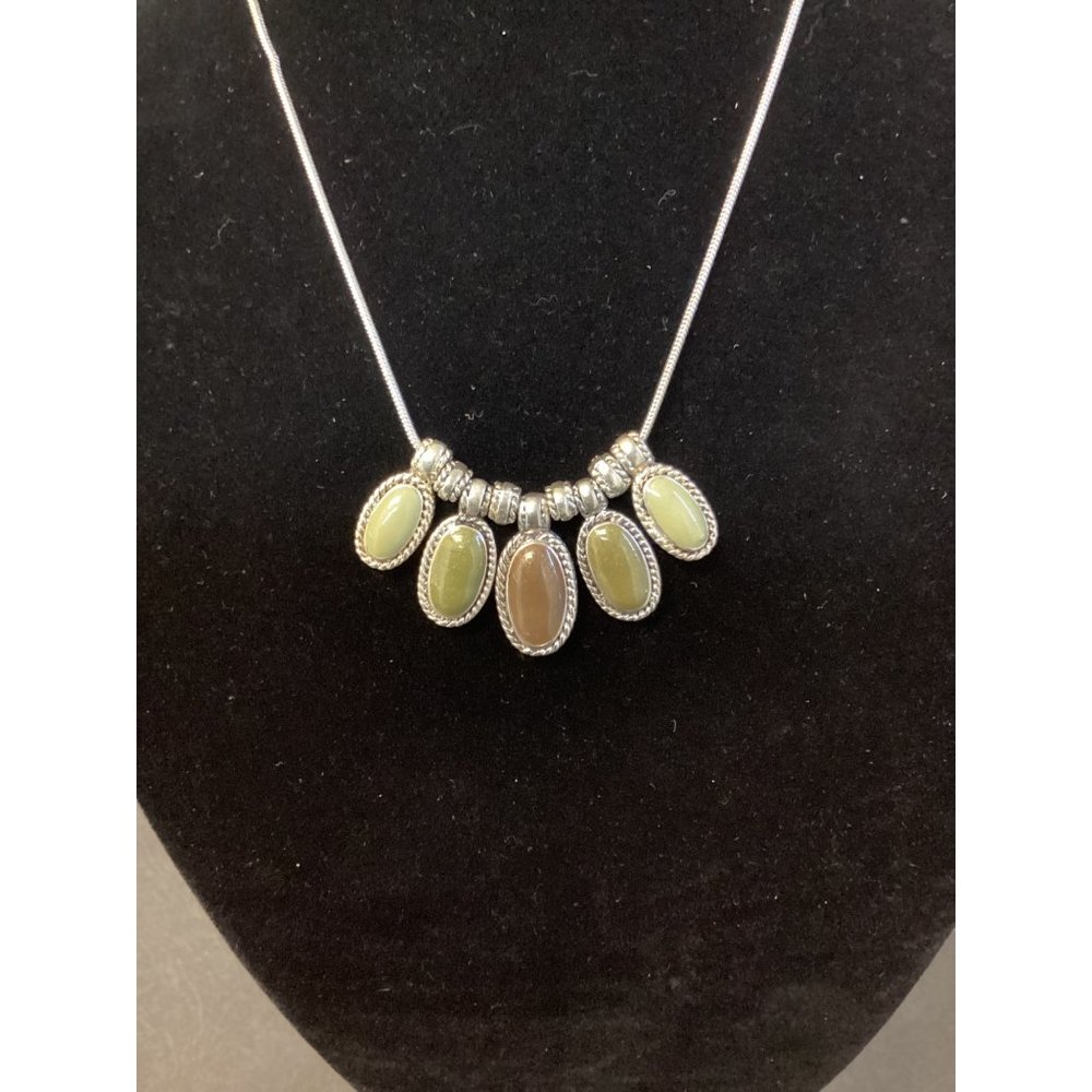 Vintage KC Mark Earthtone Cabochon Pendants Silvertone Necklace (687)